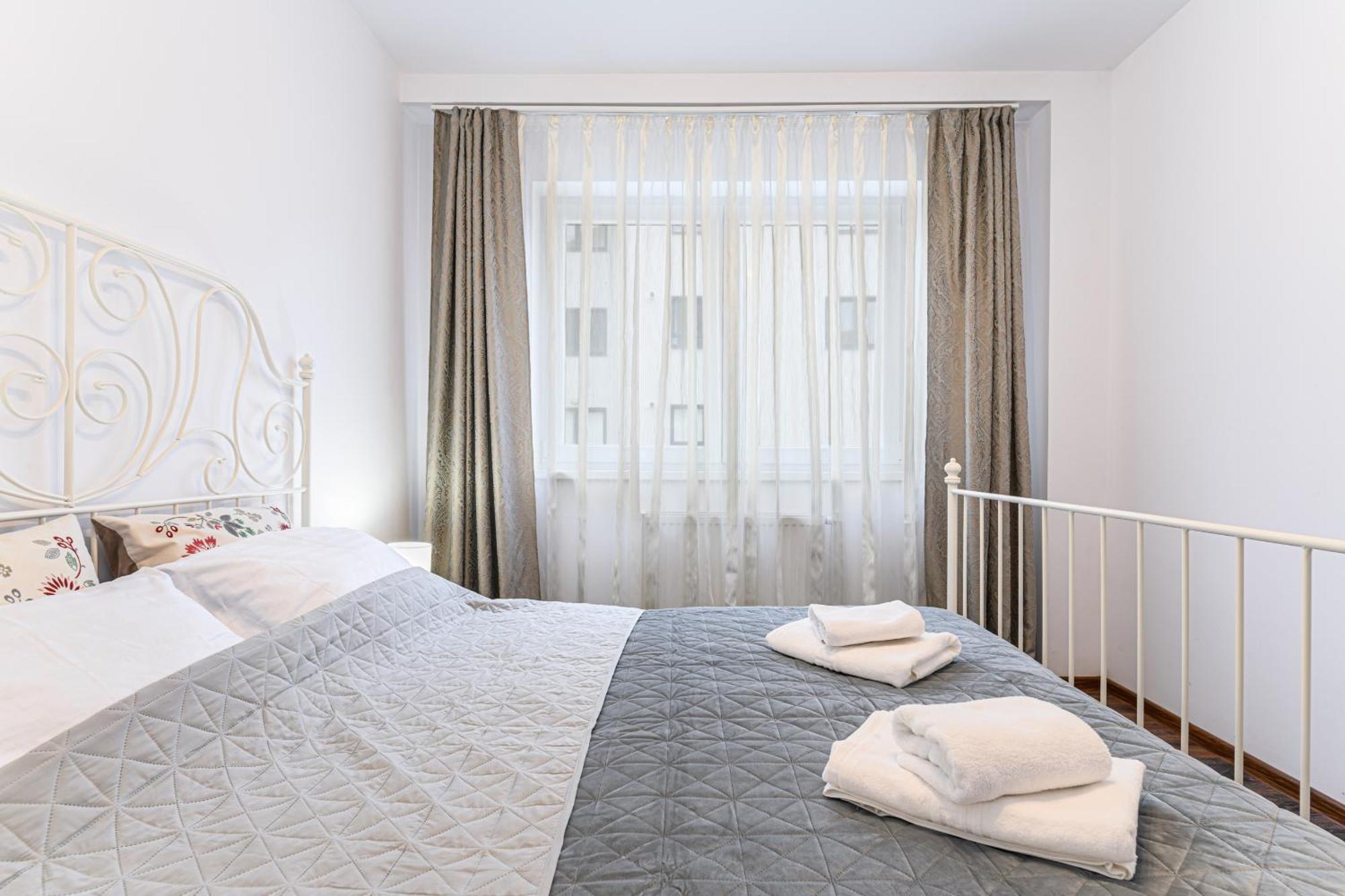 Casa Milisma Appartement Braşov Buitenkant foto