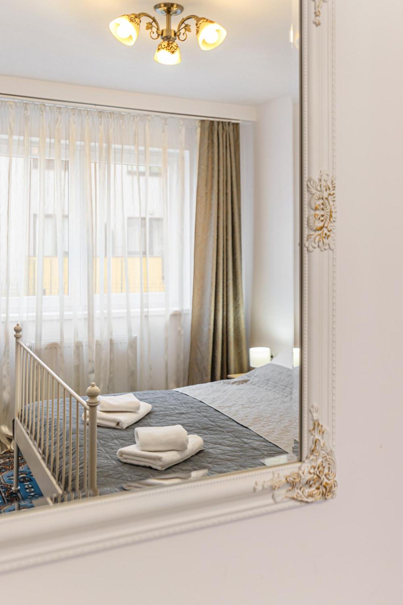 Casa Milisma Appartement Braşov Buitenkant foto